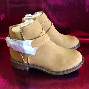 Little Girls Chelsea Boots - Size 11